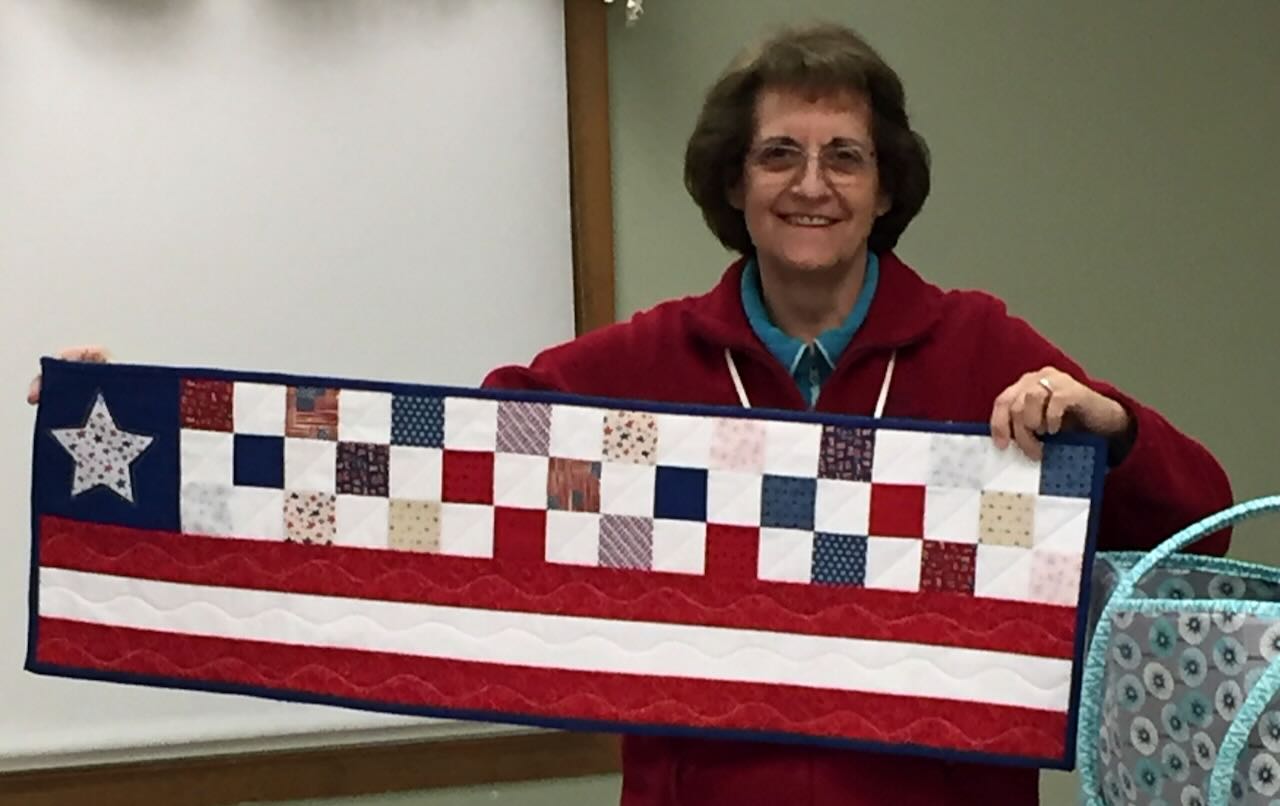 201705_st_Diane_s Table Runner