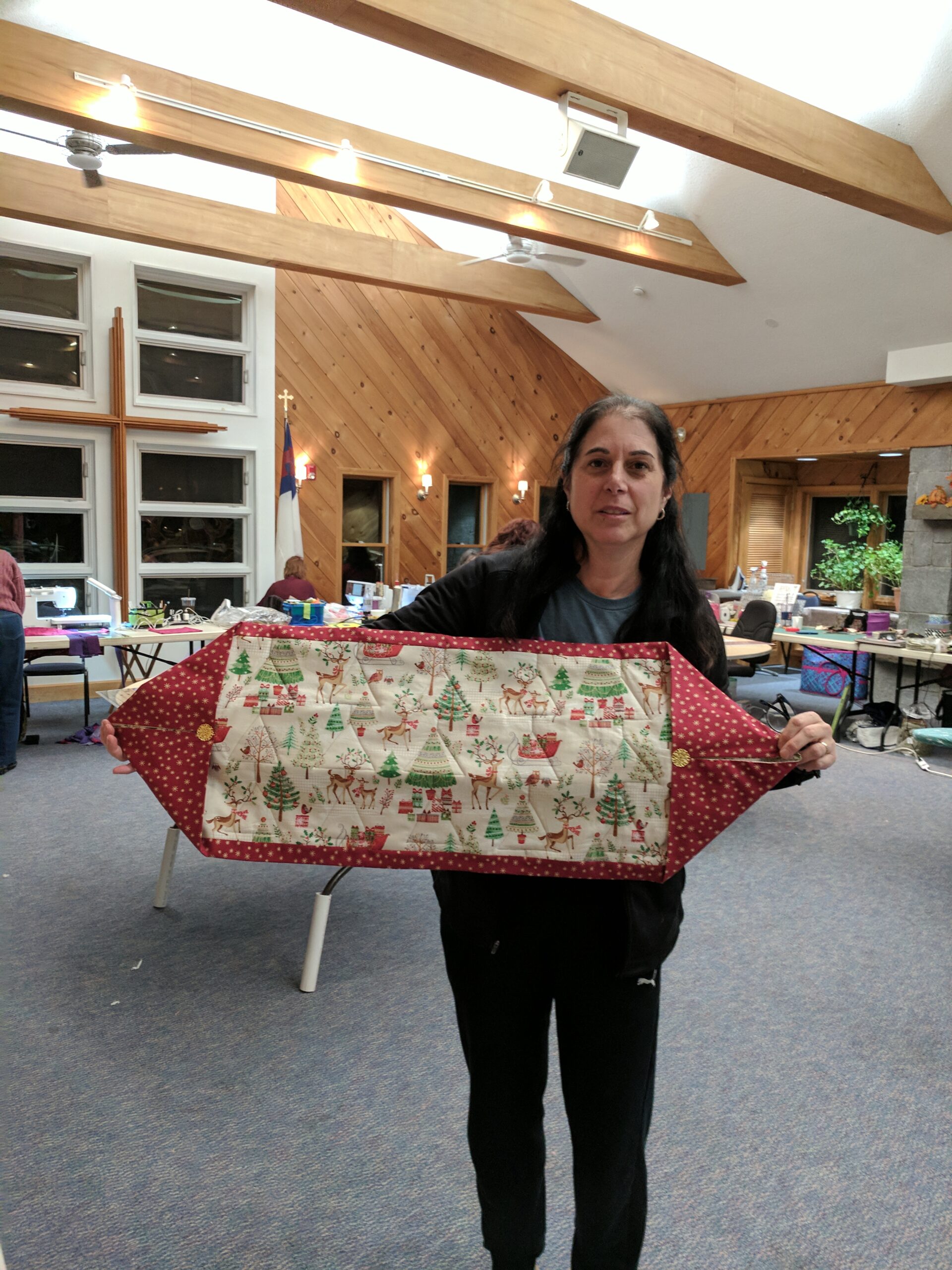 201711_r_Barbara-Lovely Table Runner