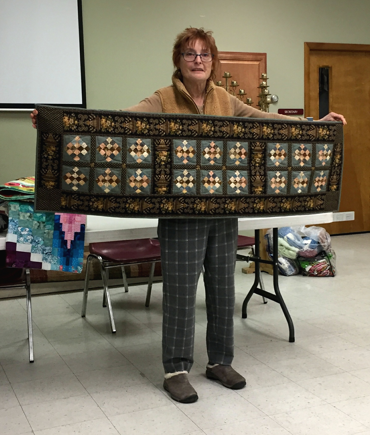 201802_gm_Janice_s Table Runner