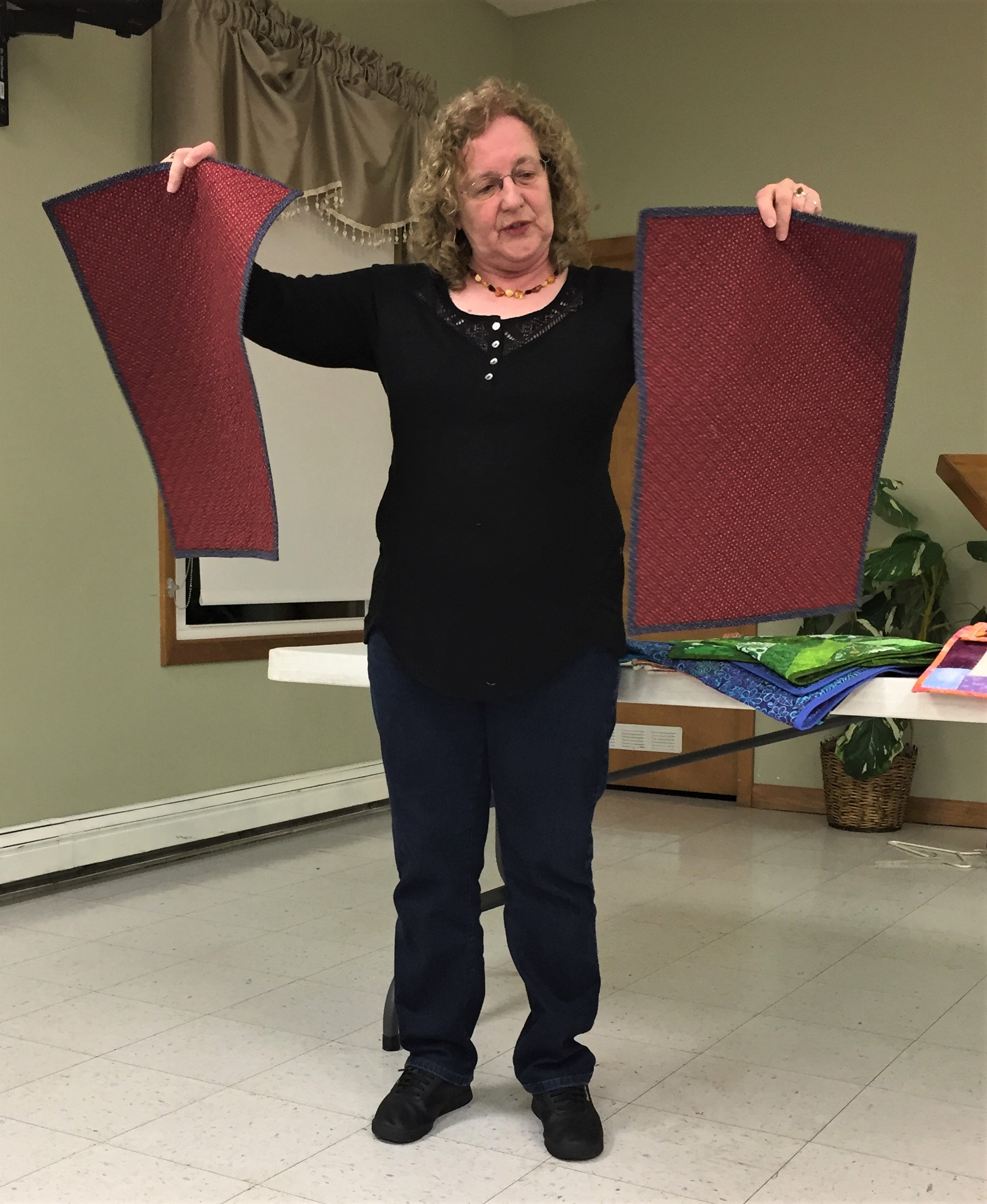 201905_gm_Carol and Placemats