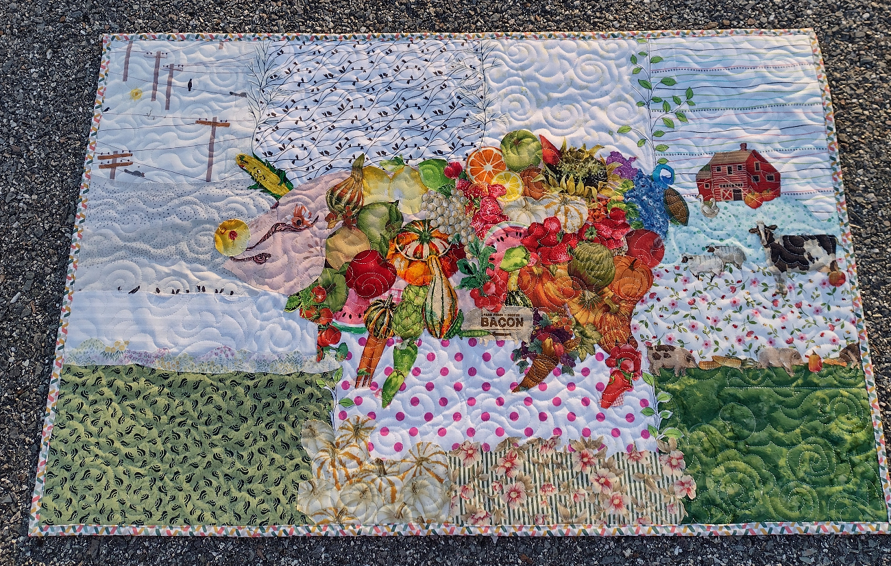 202201_gm_Janice PigCollage