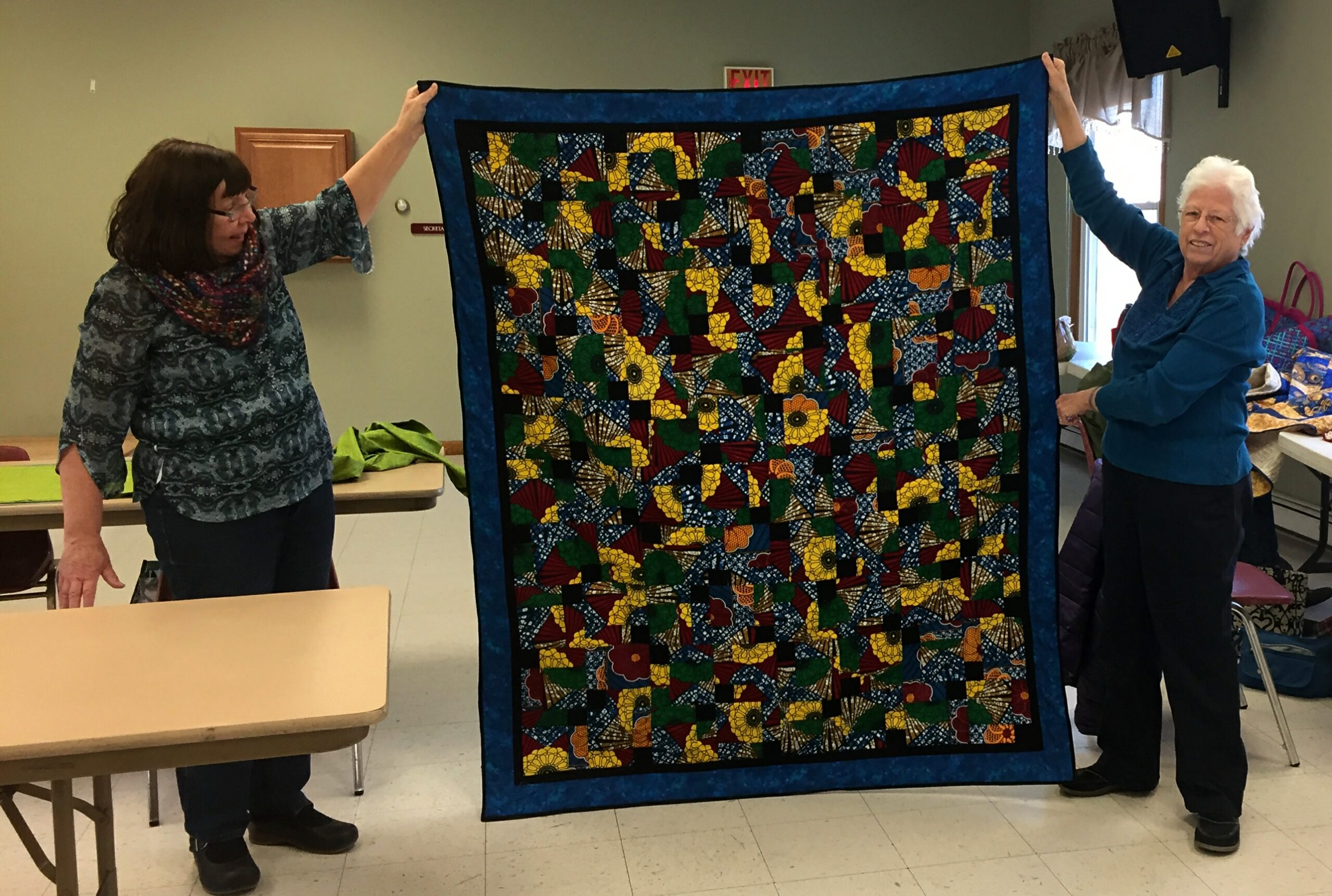 201902_os_Beth With Third Grade Quilt