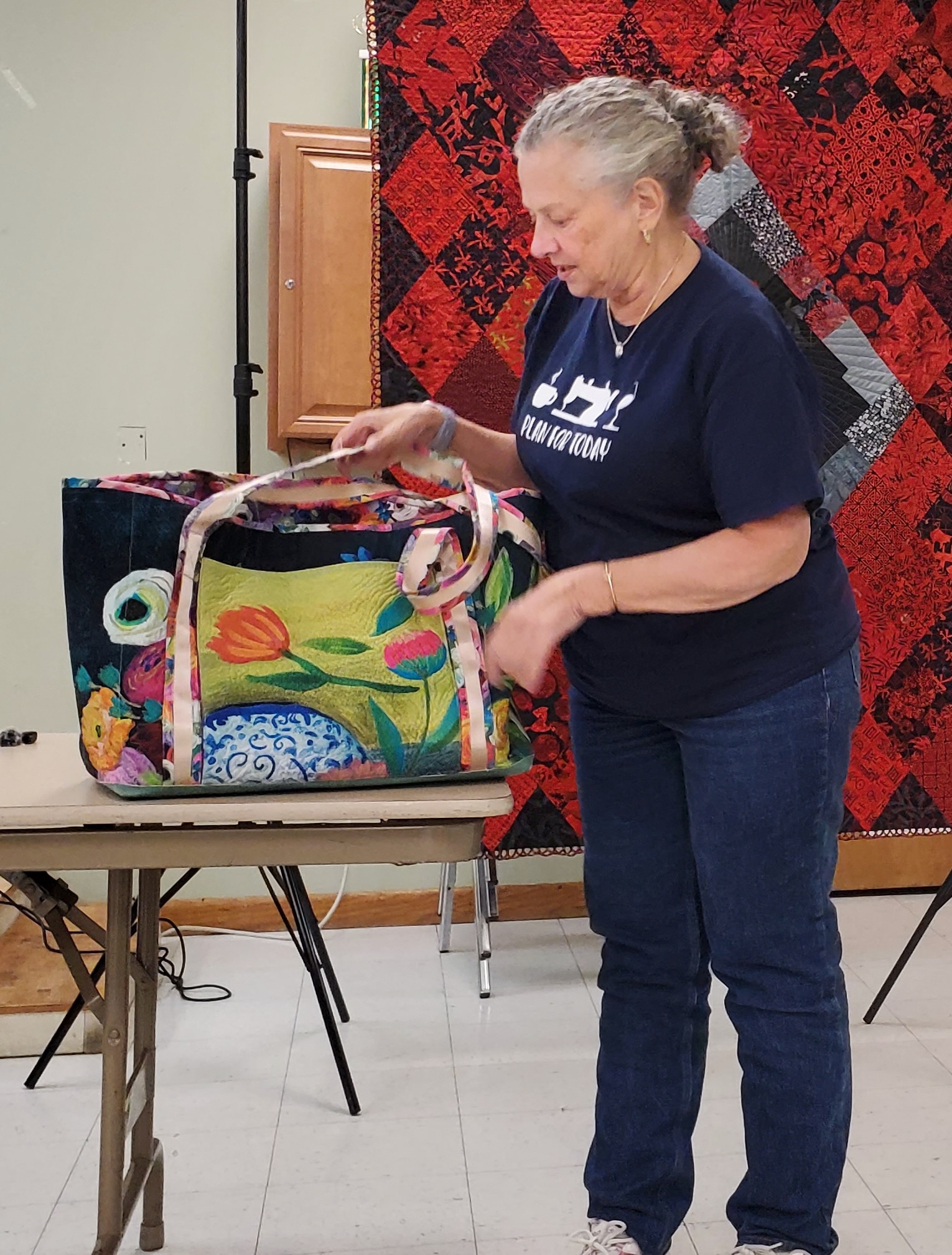 202610_st_05_Kate_Large_Tote